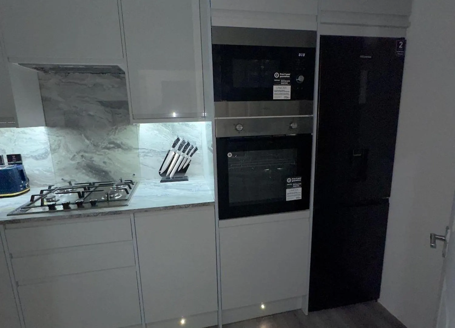 Luxxe House With Hot Tub And Pool Table Apartment Uxbridge United Kingdom