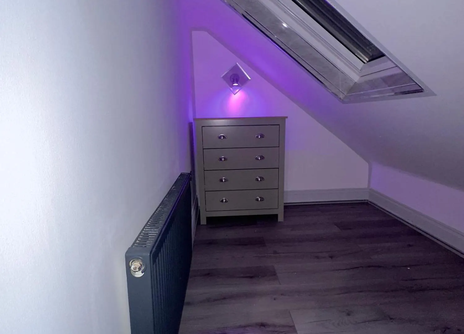 Luxxe House With Hot Tub And Pool Table Apartment Uxbridge 0*,  United Kingdom