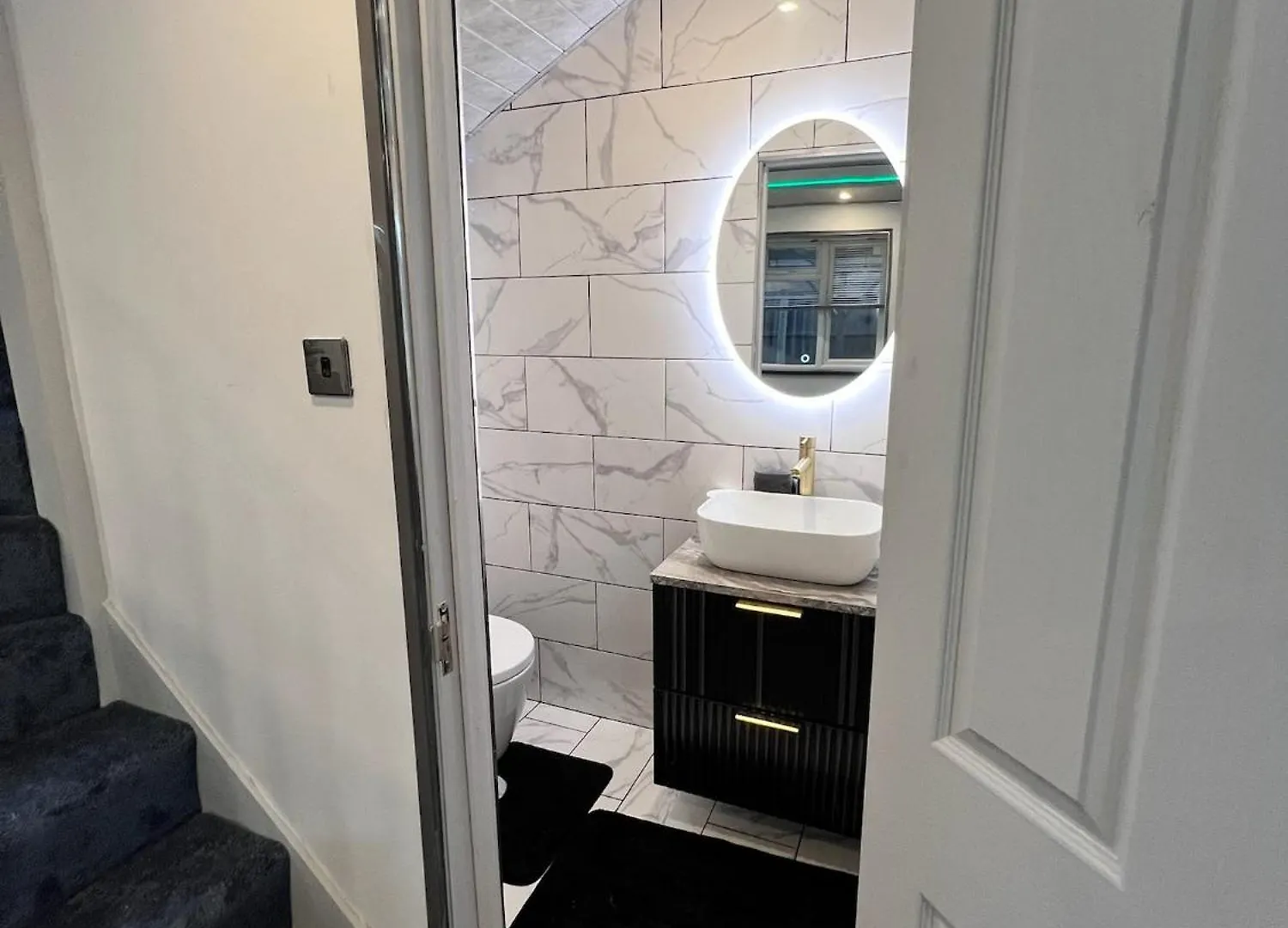 Luxxe House With Hot Tub And Pool Table Apartment Uxbridge