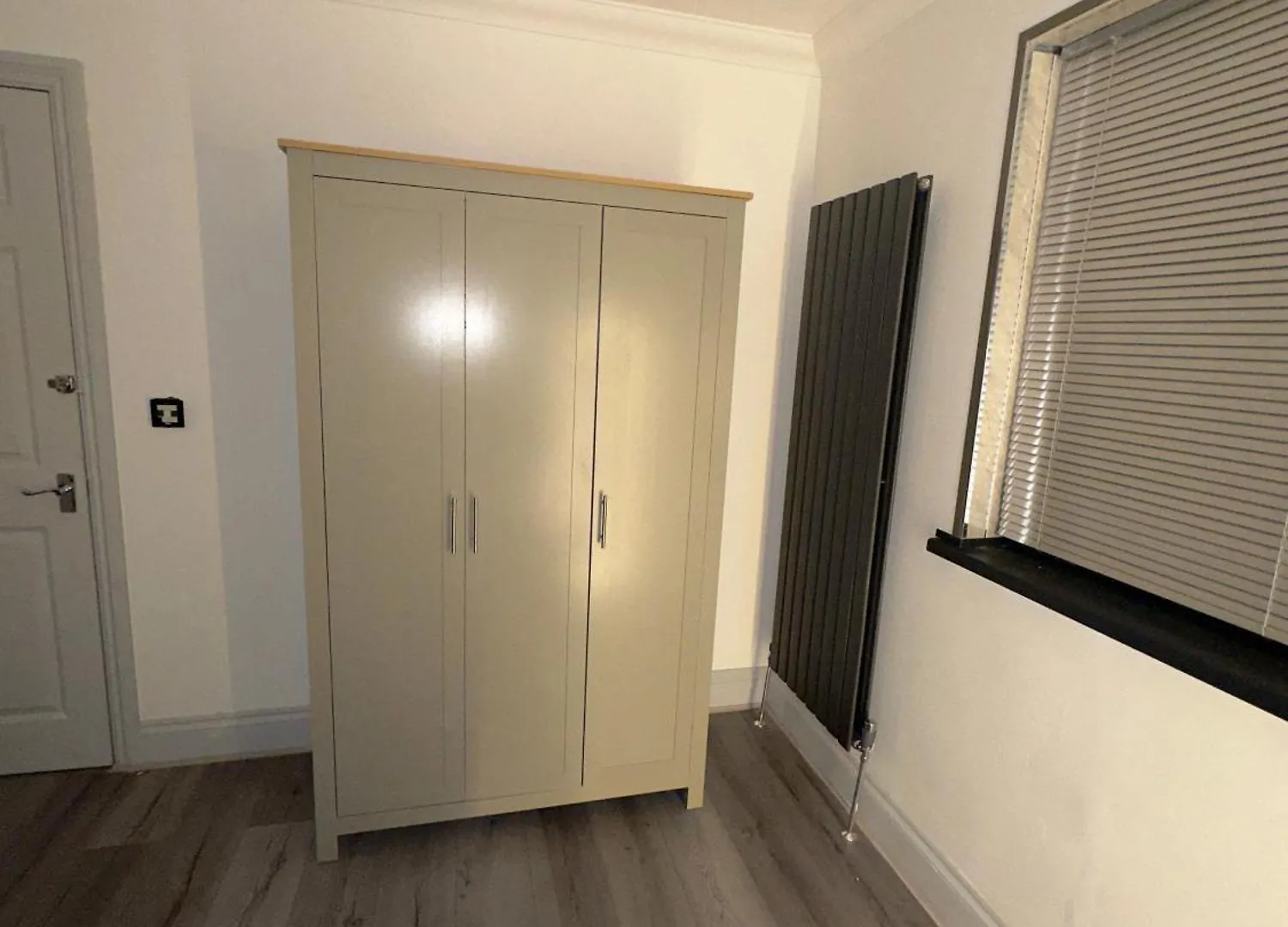 Luxxe House With Hot Tub And Pool Table Apartment Uxbridge